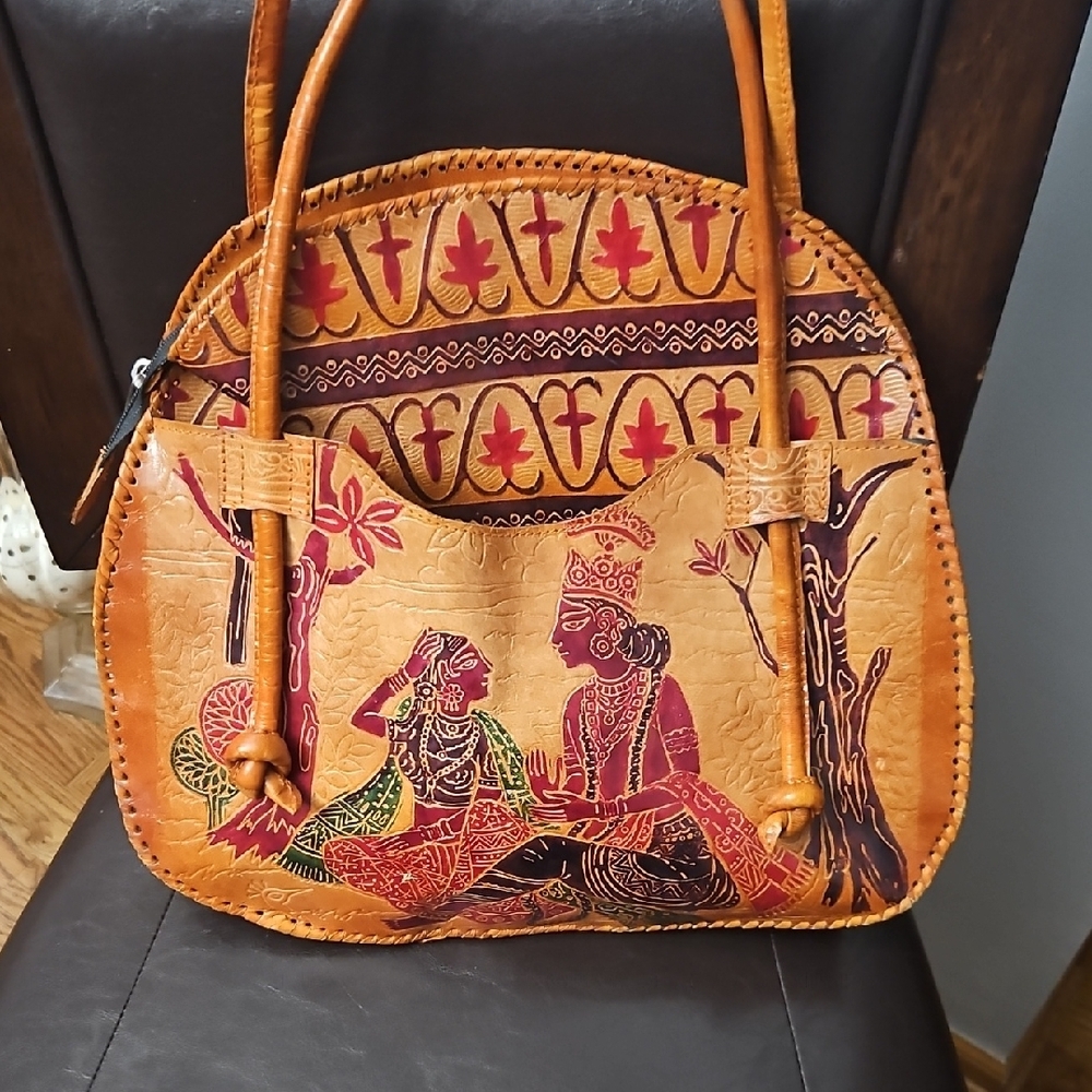 Artistic Tribal Tan Leather Shoulder Bag - Picture 12 of 16